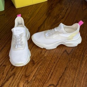 White Steve Madden Sneakers- Size 8